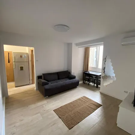 Apartament Universitate *